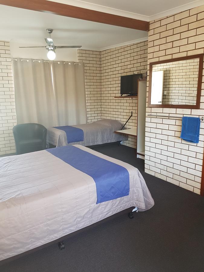 Emerald Tower Motor Inn Zewnętrze zdjęcie